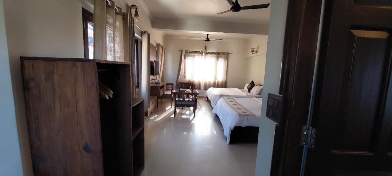 Hotel Alinda House Naukuchiatal By The Ghaur à Bhīm Tāl Extérieur photo