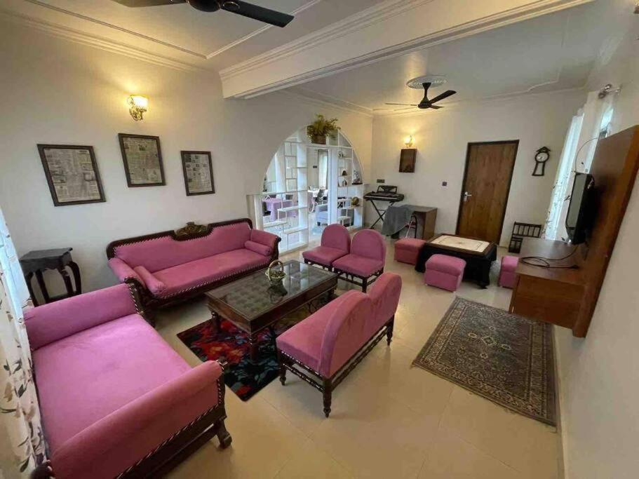 Hotel Alinda House Naukuchiatal By The Ghaur à Bhīm Tāl Extérieur photo