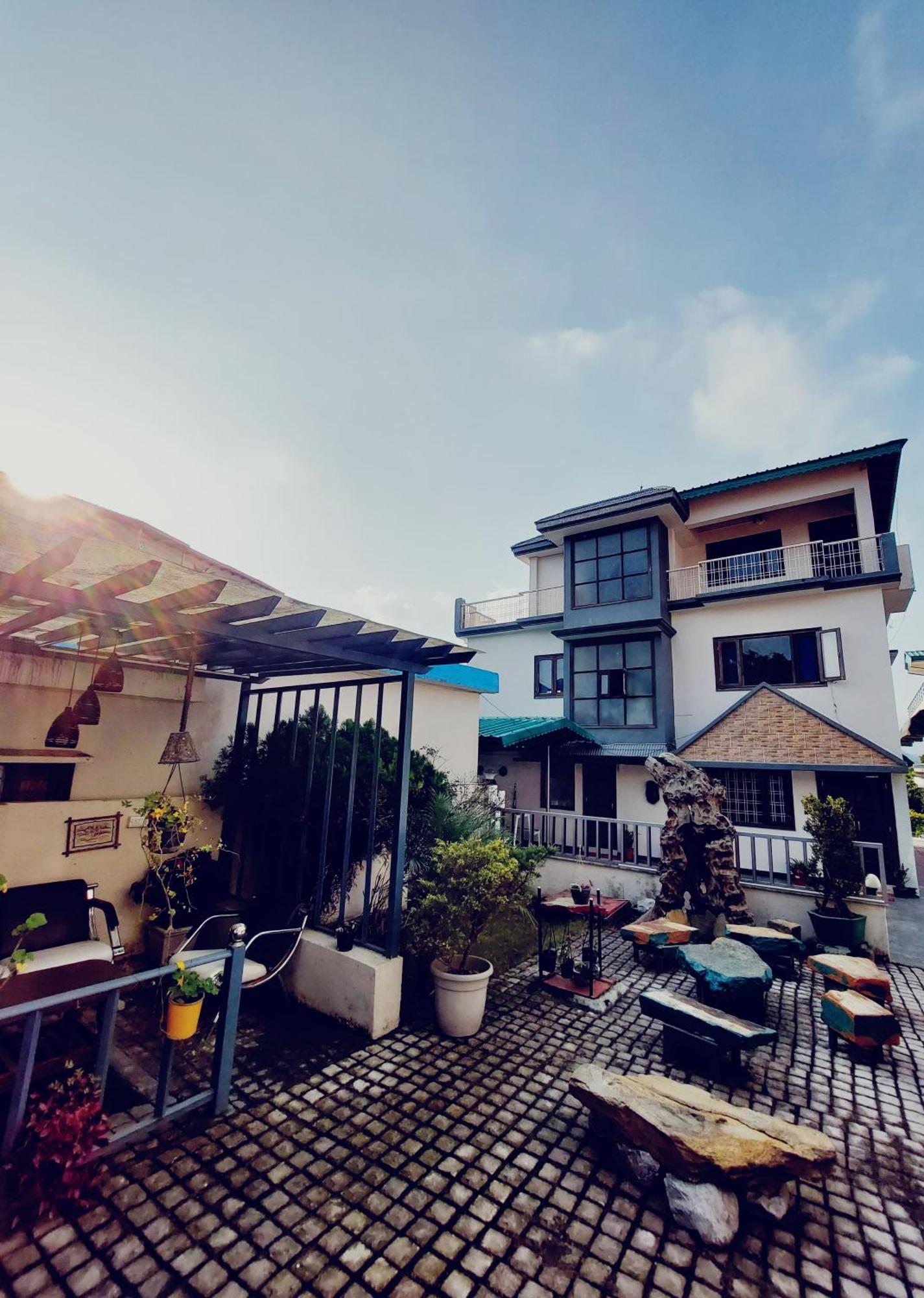 Hotel Alinda House Naukuchiatal By The Ghaur à Bhīm Tāl Extérieur photo