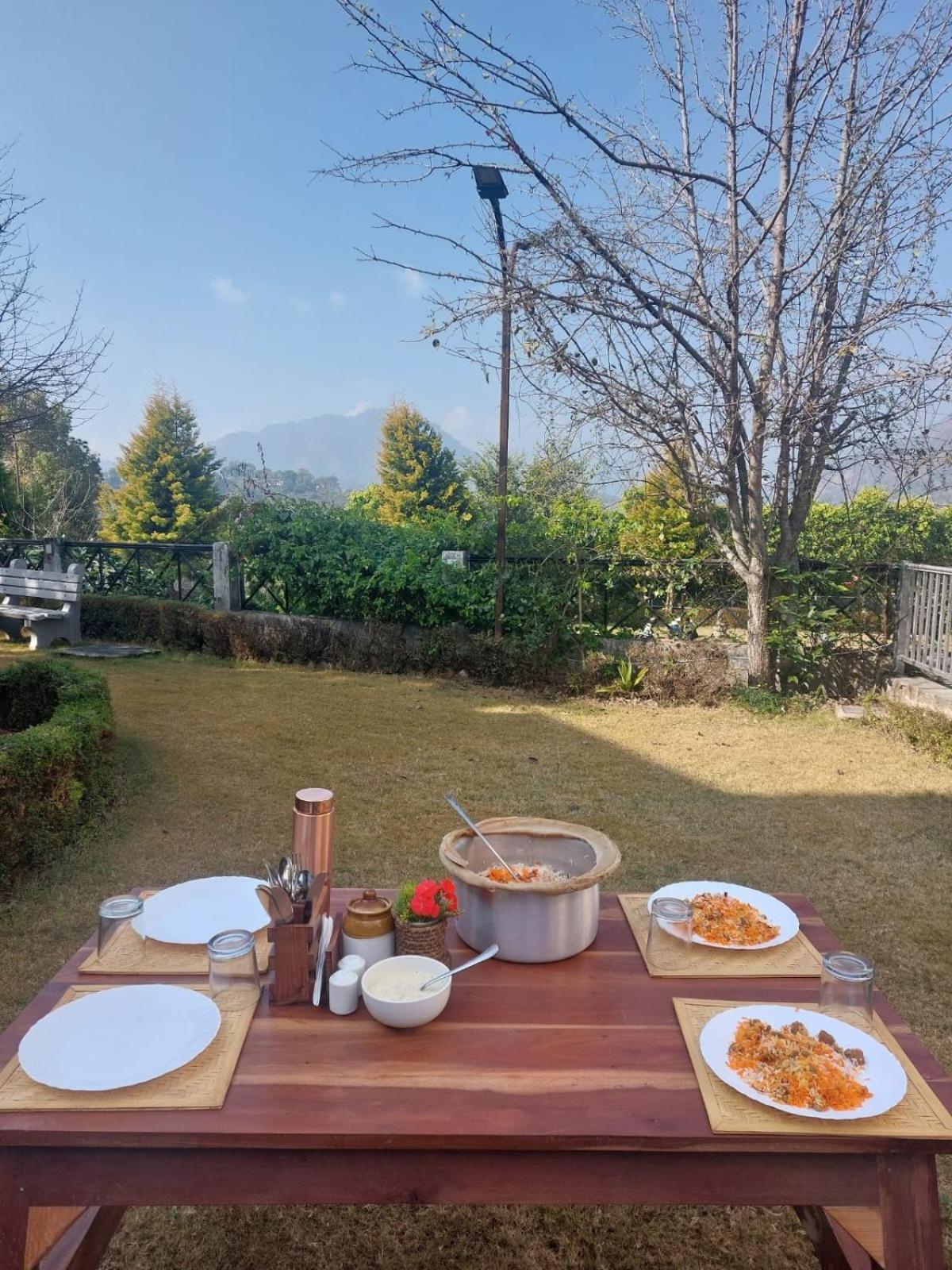 Hotel Alinda House Naukuchiatal By The Ghaur à Bhīm Tāl Extérieur photo